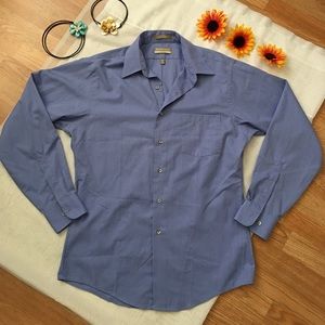 Van Heusen Men’s Fitted Dress Shirt Wrinkle Free